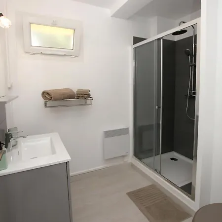 La Source Apartment *