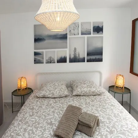 La Source Apartment